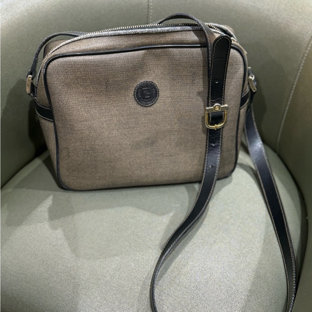 Vintage FENDI camera style crossbody bag